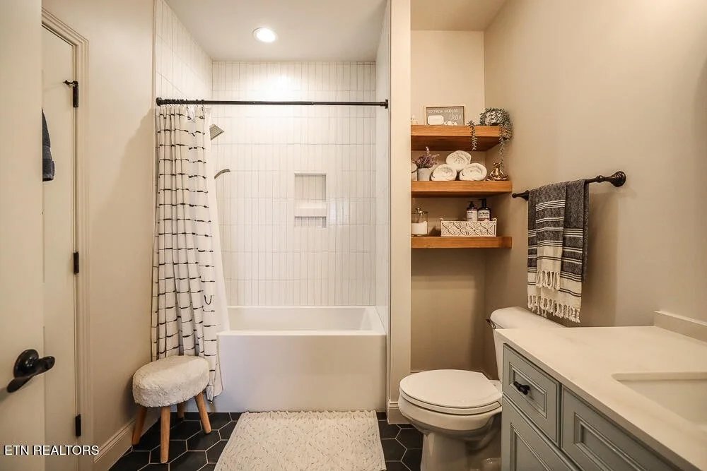 Photo of 1564 Tsuga Drive