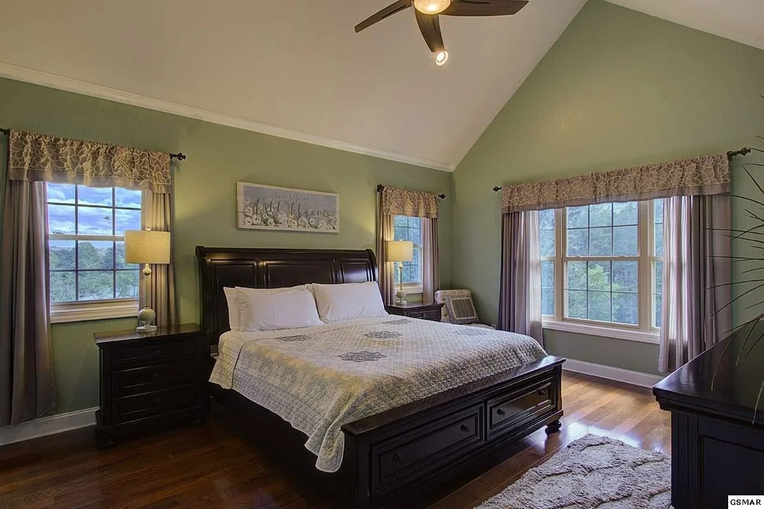 Photo of 712 Pleasant Valley Drive