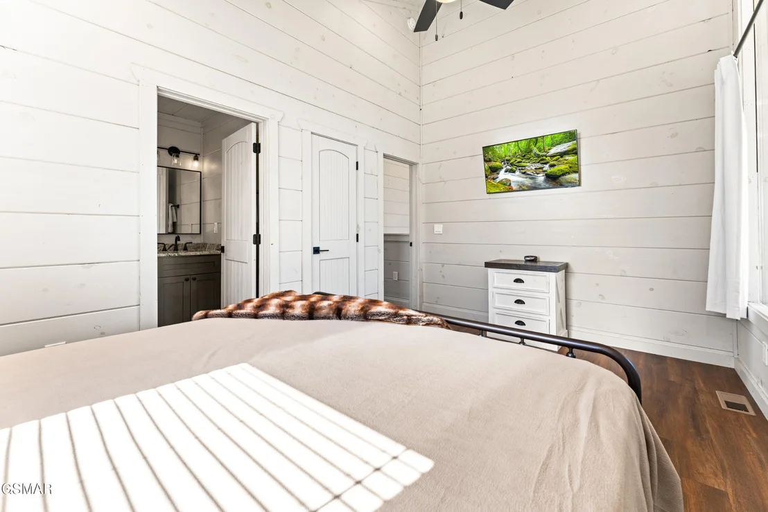 Photo of 2848 Sequoia Road