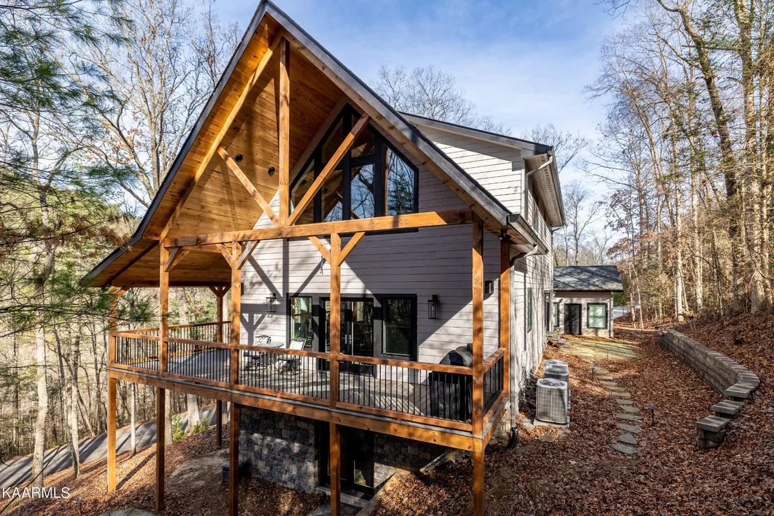 Photo of 484 Chetola Trail