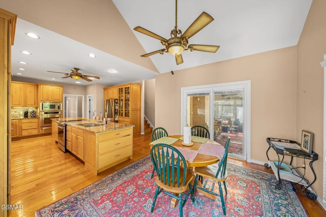 Photo of 1435 White Oak Drive