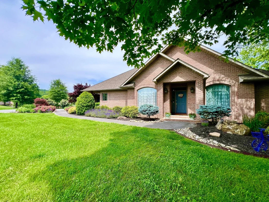 Photo of 314 Riverdale Drive