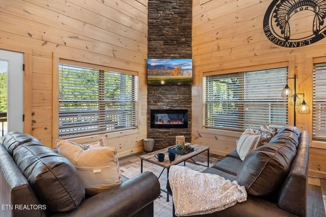 Photo of 519 Warbonnet Way