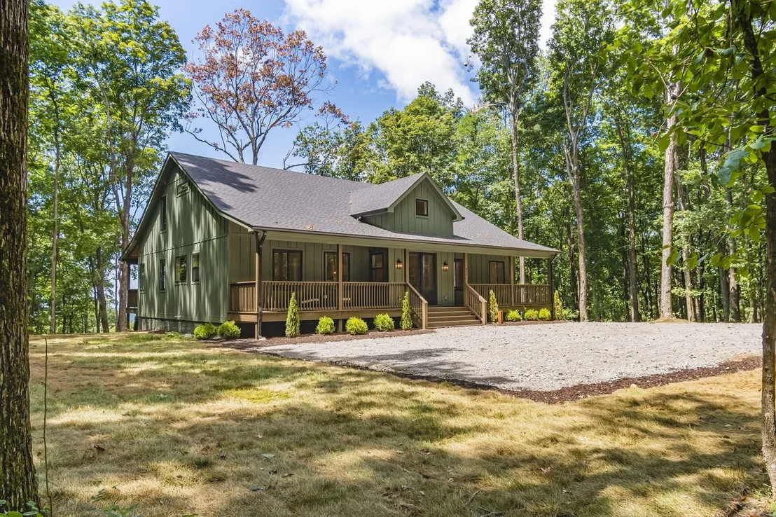 Photo of 824 Valley View Drive