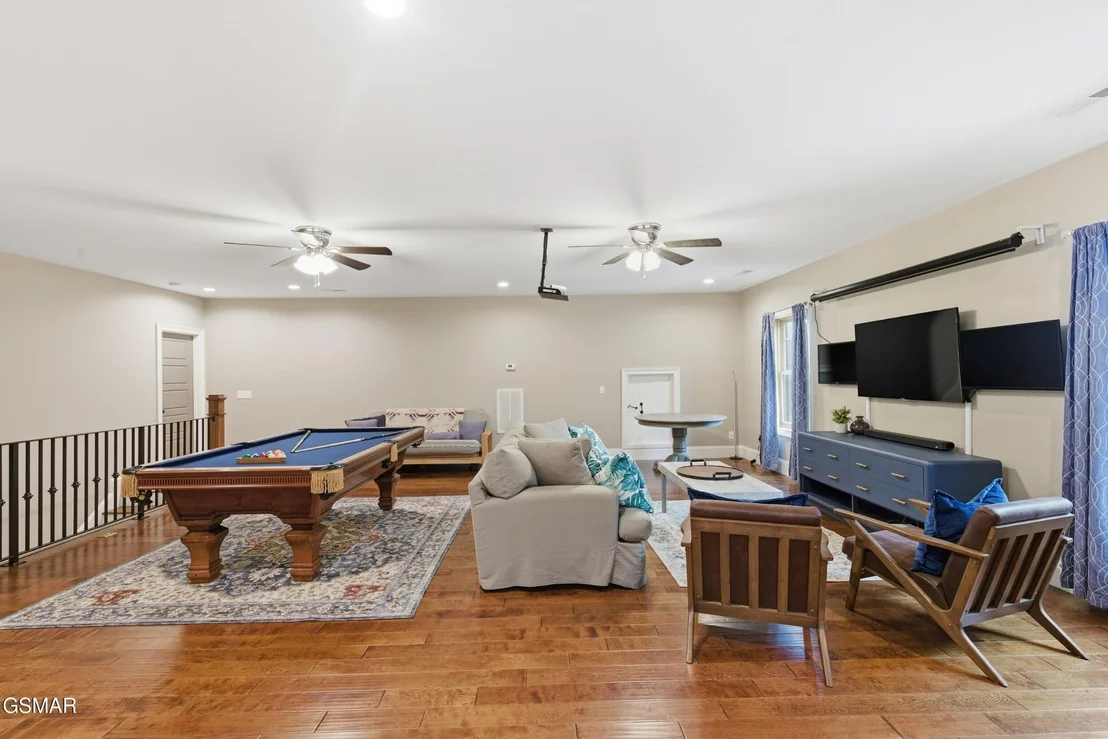 Photo of 701 Waters Edge
