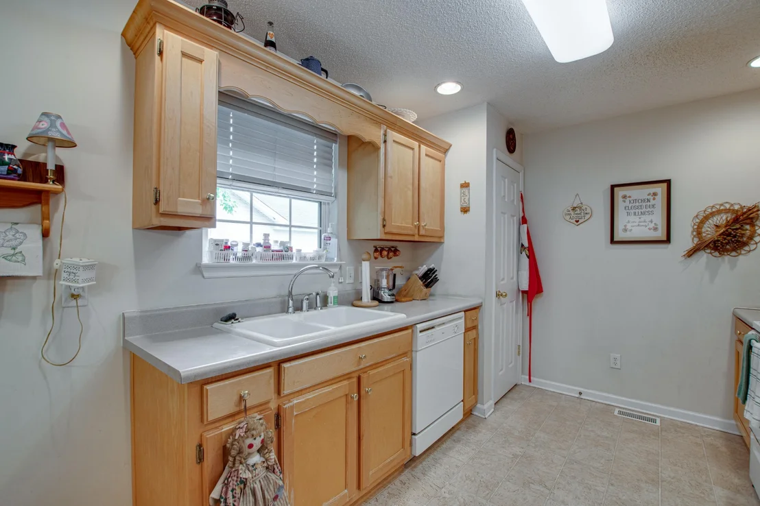 Photo of 6061 Veronica Drive