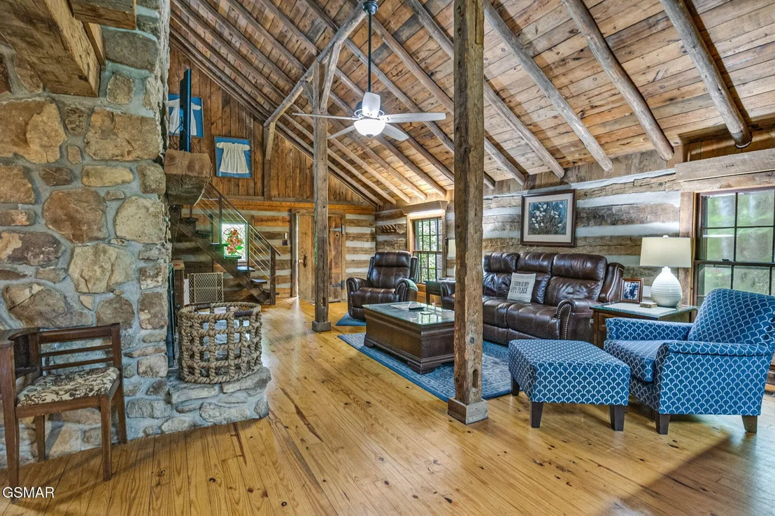 Photo of 2741 Mountain View Circle