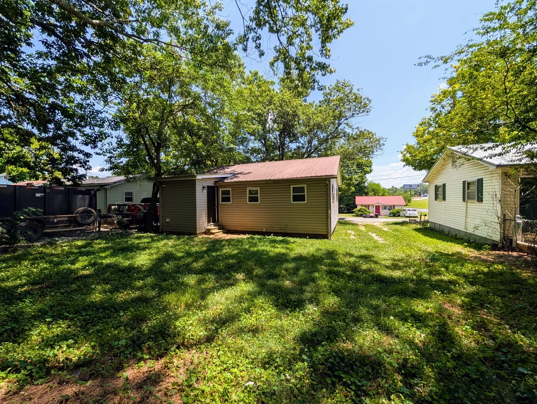 Photo of 125 Dixie Dr NE