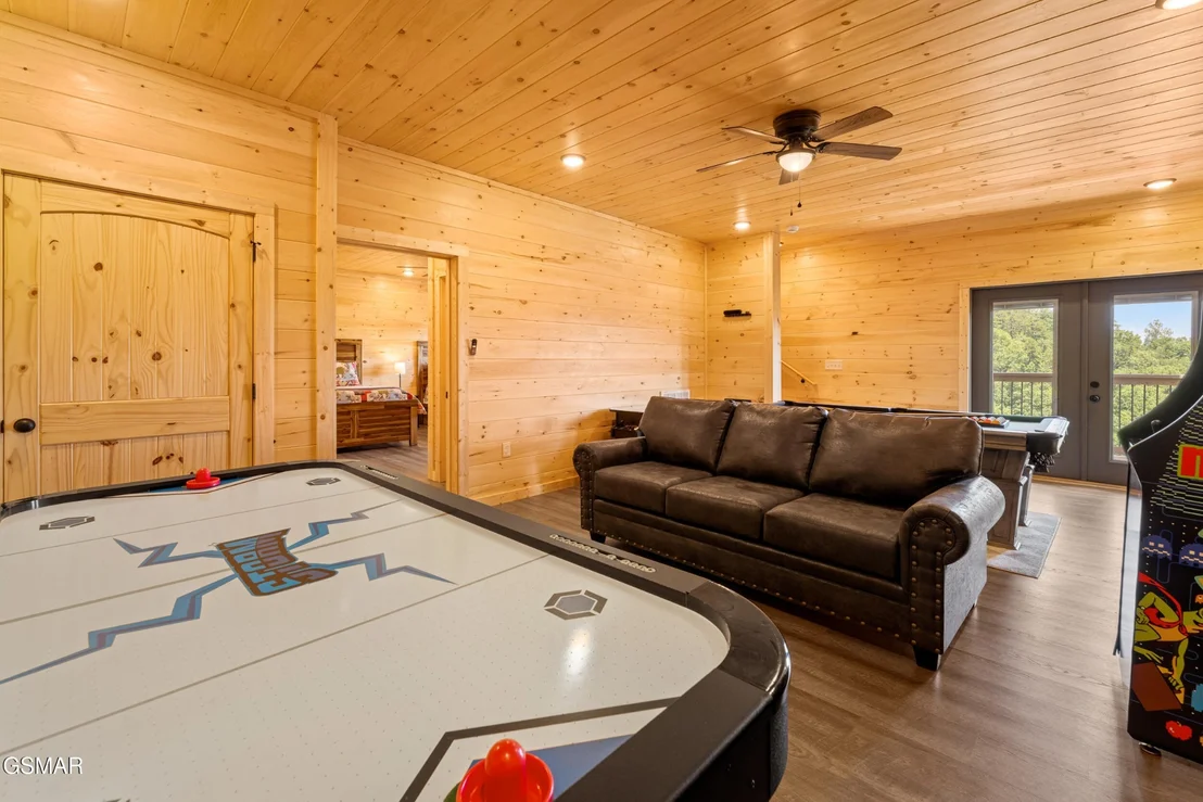 Photo of 812 Peak Lp Way