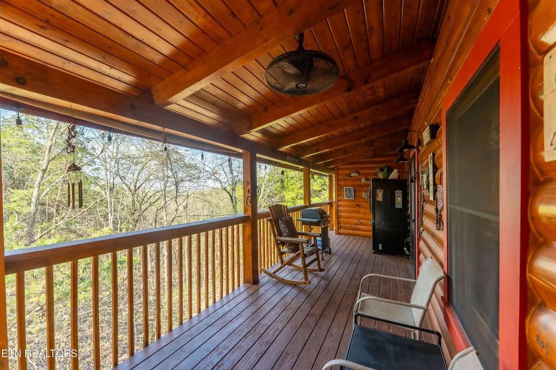 Photo of 1074 Willard Way