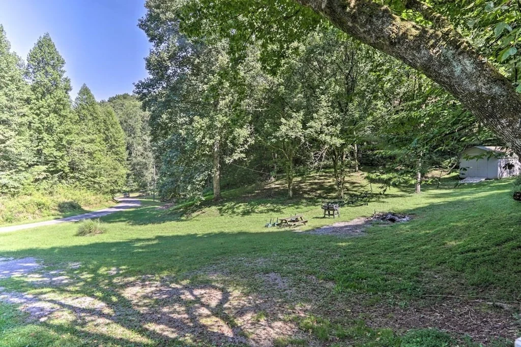 Photo of 2242 Ferguson Lane