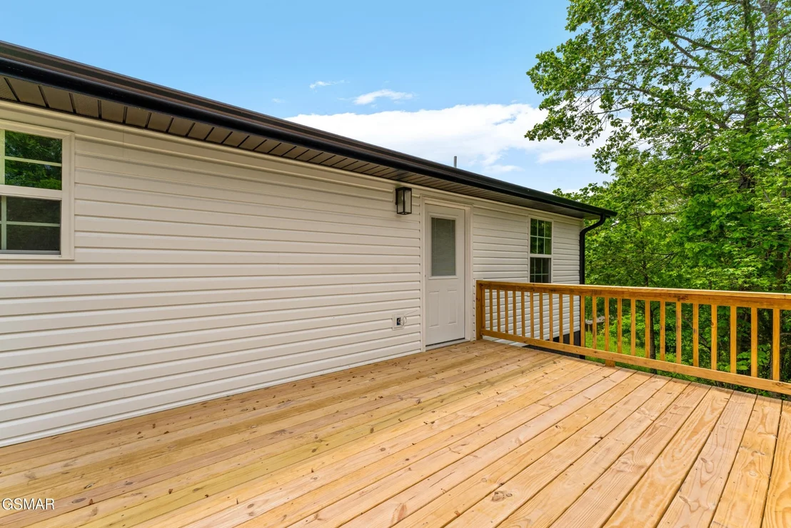 Photo of 1033 Cedar Ln