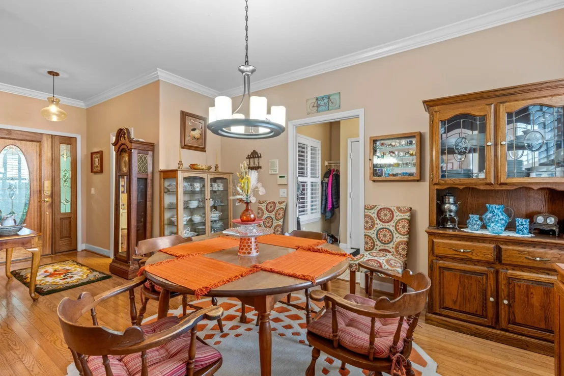 Photo of 355 Myers Avenue