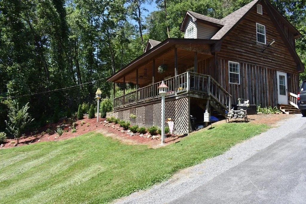 Photo of 2881 Maples Branch Road