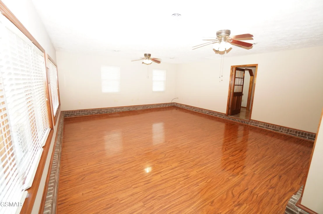 Photo of 483 Shaver Drive