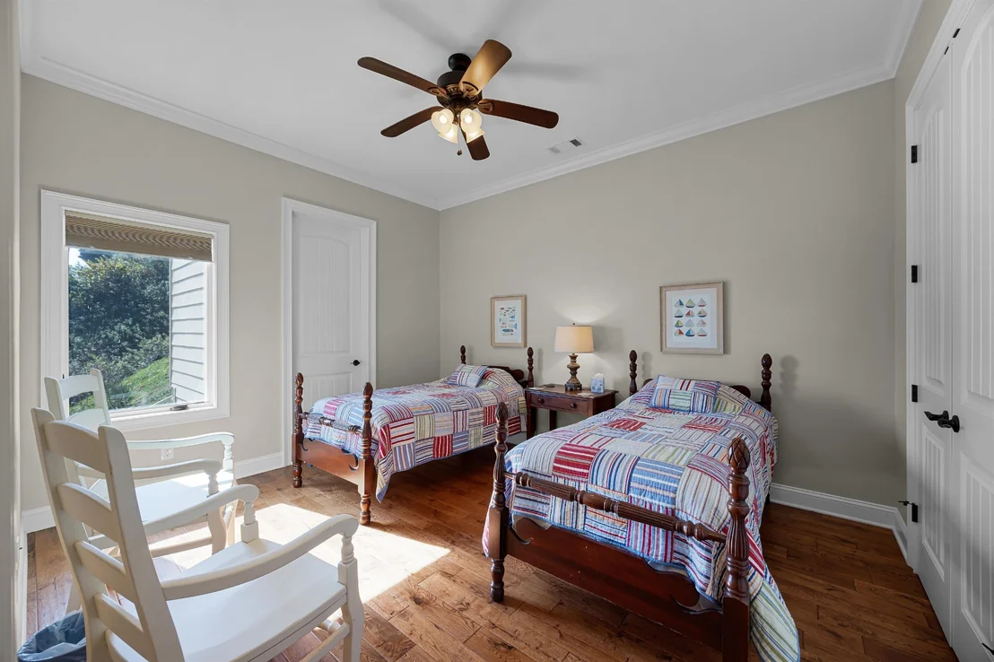 Photo of 45 PINNACLE PT