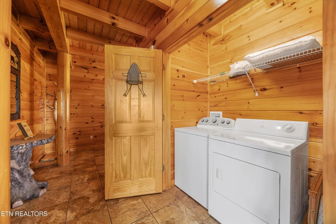 Photo of 1107 N Trail Drive