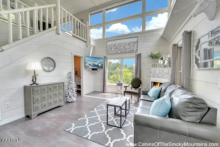 Photo of 1012 Ski View Lane