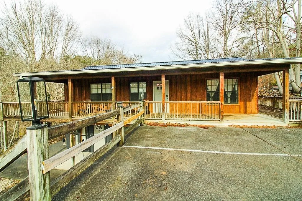Photo of 2875 Easy Street