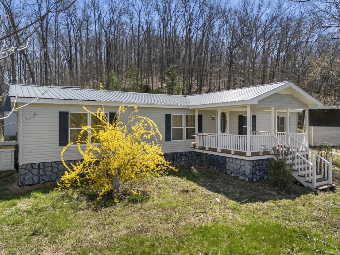 Photo of 319 Jenkins Rd