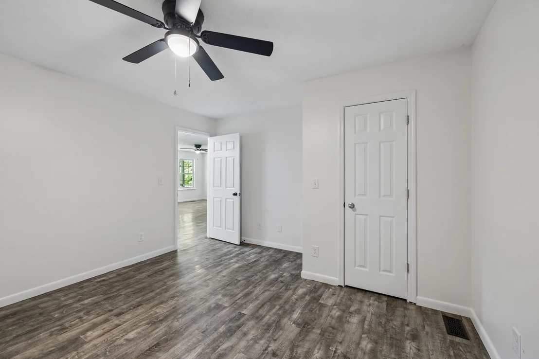Photo of 619 Longbranch Rd