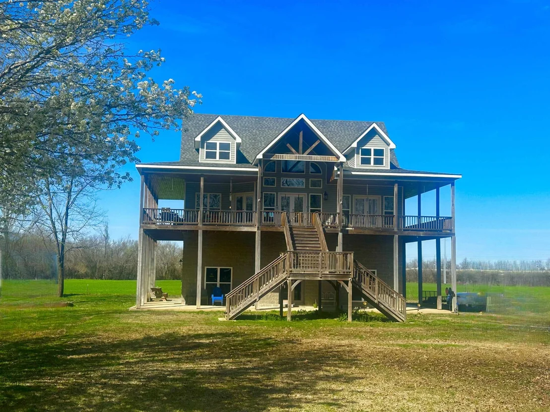 Photo of 755 CATFISH LN