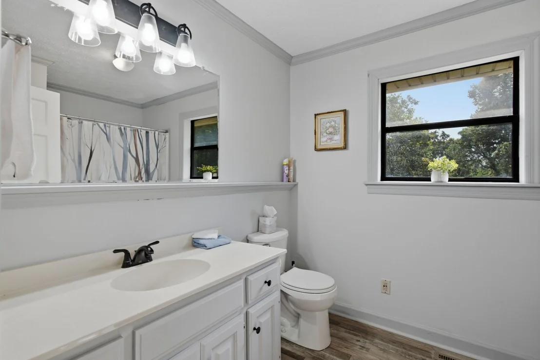 Photo of 145 Crenshaw Rd