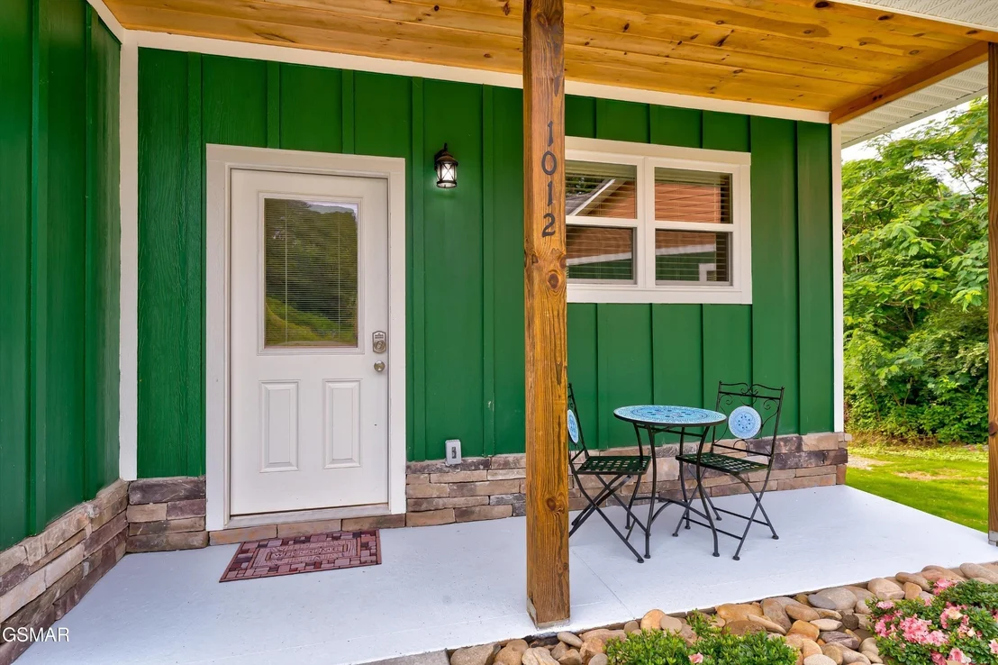 Photo of Unit 2 at 1012 Pinyon Circle