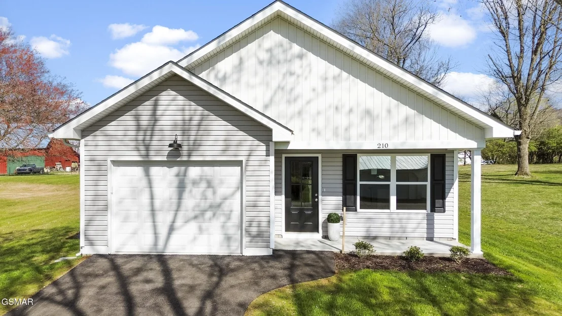 Photo of 210 Baylor Avenue