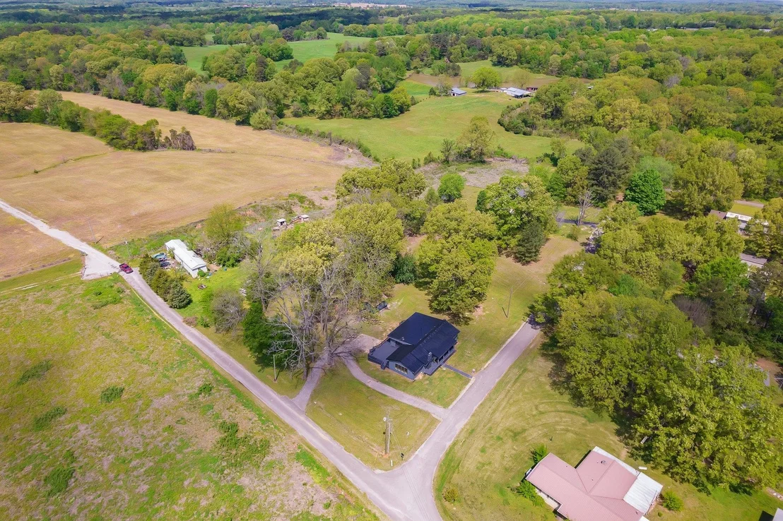 Photo of 200 HILLCREST DR