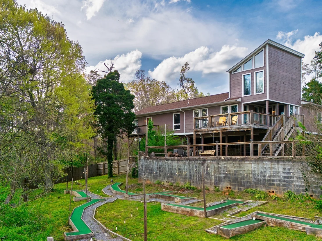 Photo of 812 Starlight Ln