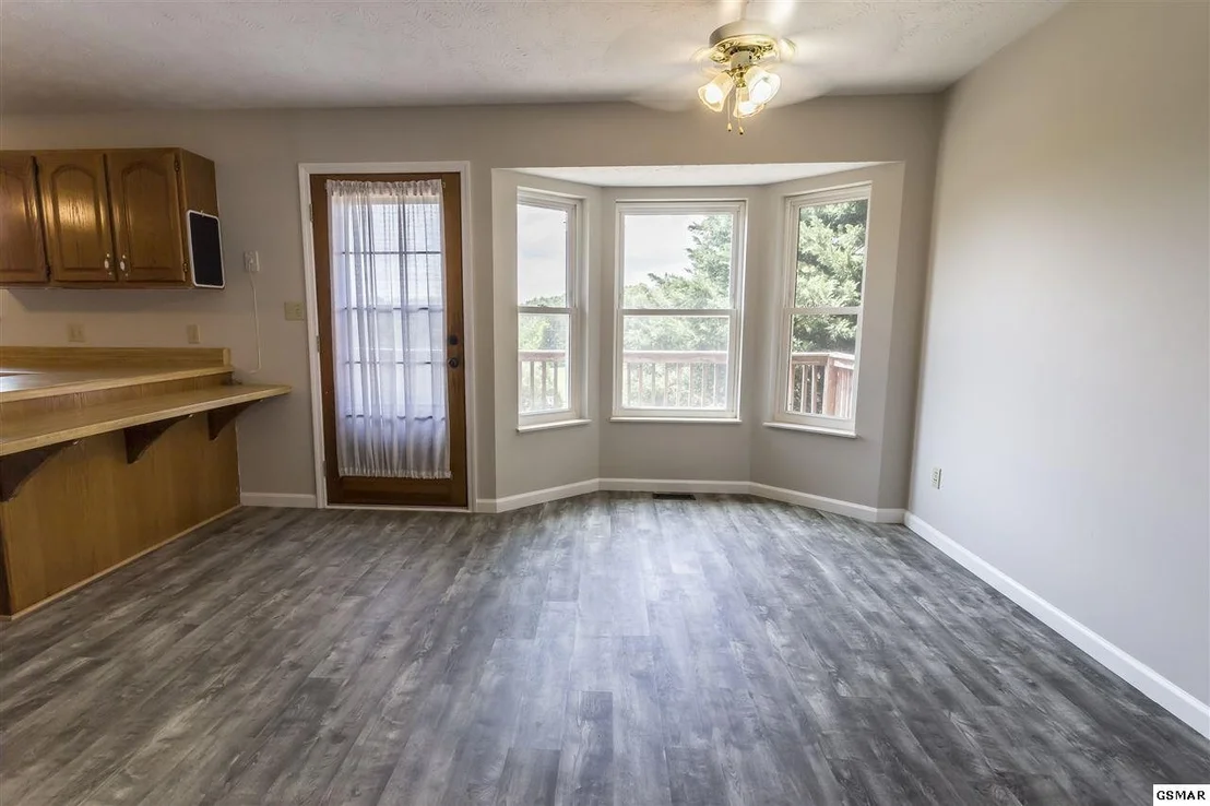 Photo of 2460 Amanda Lane
