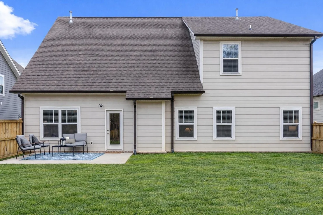 Photo of 595 Deer Valley Dr