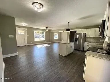 Photo of 441 Defoe Circle