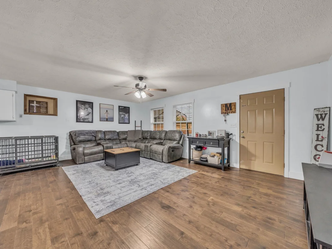 Photo of 4055 Erin Rd
