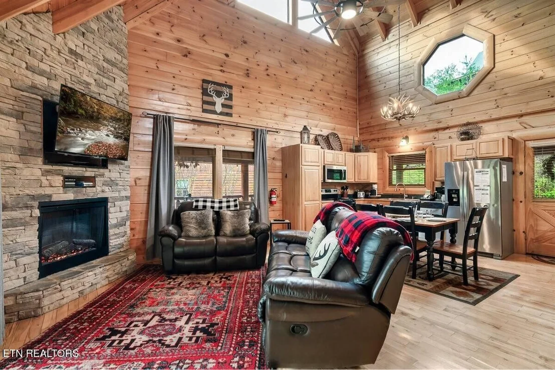 Photo of 2140 Bear Haven Way