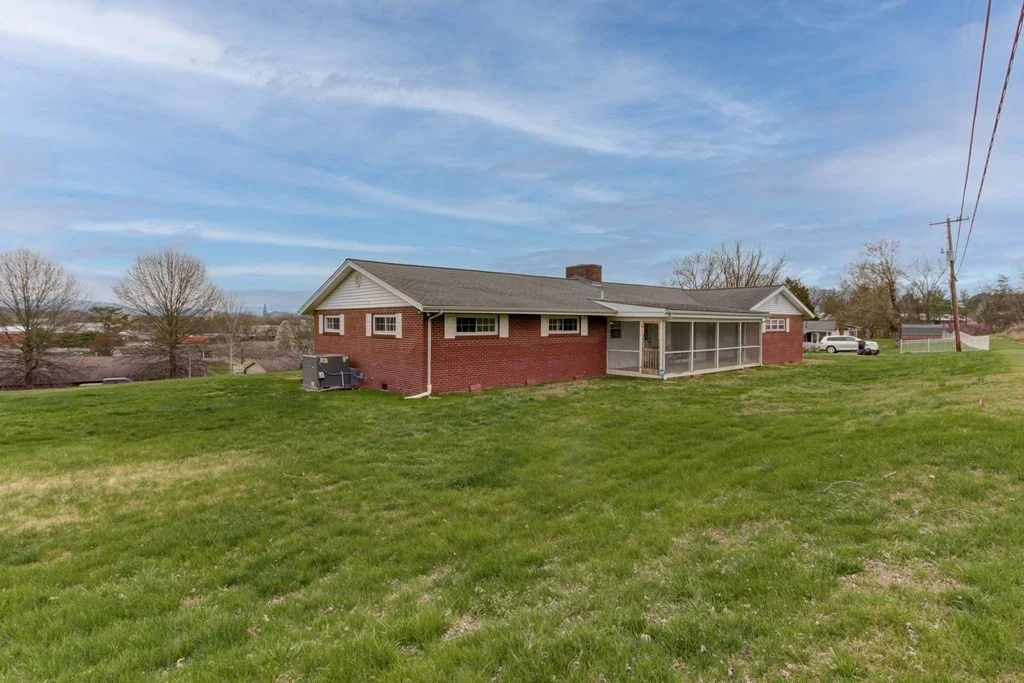 Photo of 211 Hardin Lane