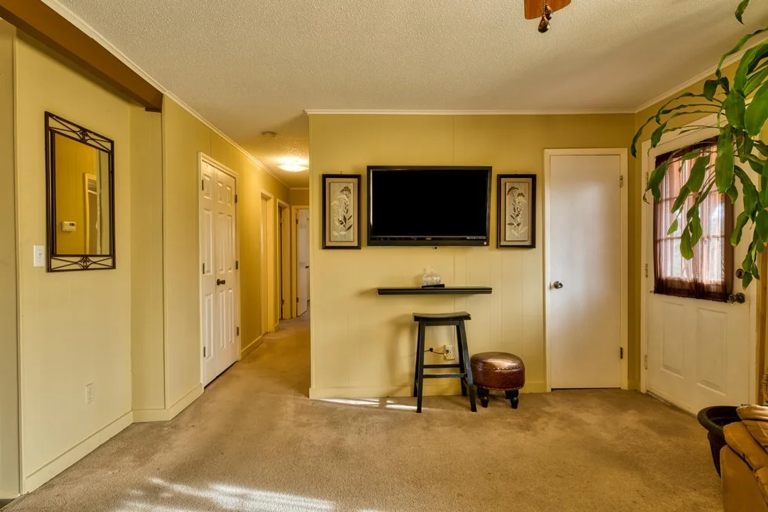 Photo of 2933 Ridgecrest Tr