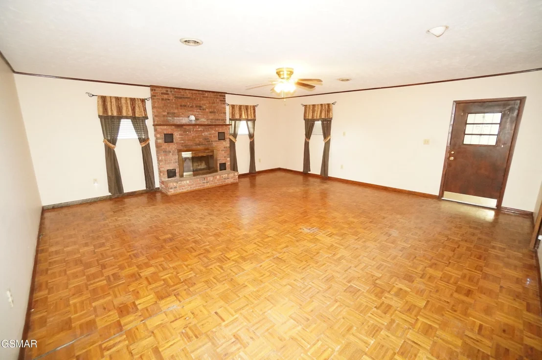 Photo of 564 Whippoorwill Drive