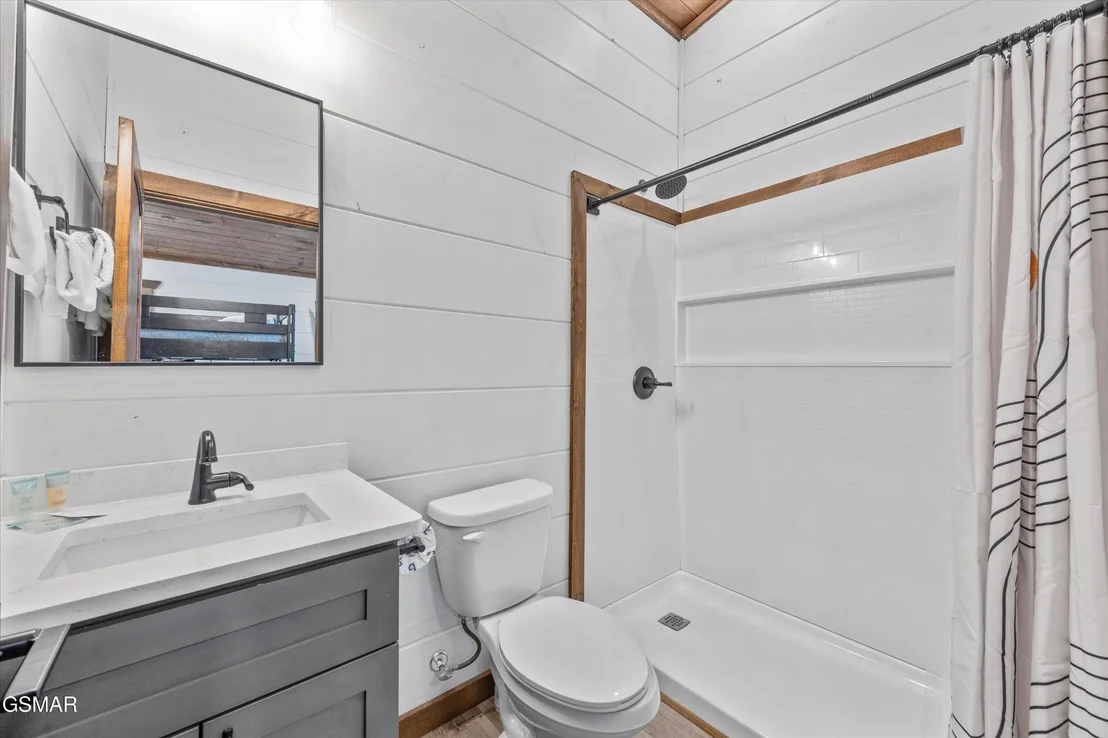 Photo of 411 Hatchet Way