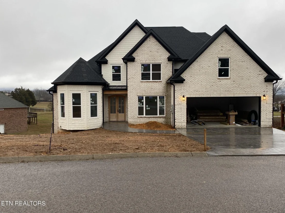 Photo of Unit 2 at 316 Stonebreeze Drive
