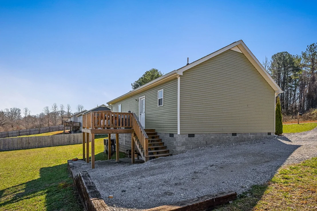 Photo of 166 Pine Ave