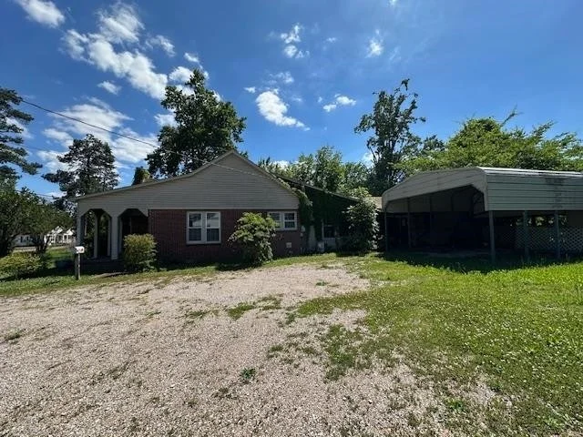 Photo of 335 PATTERSON RD