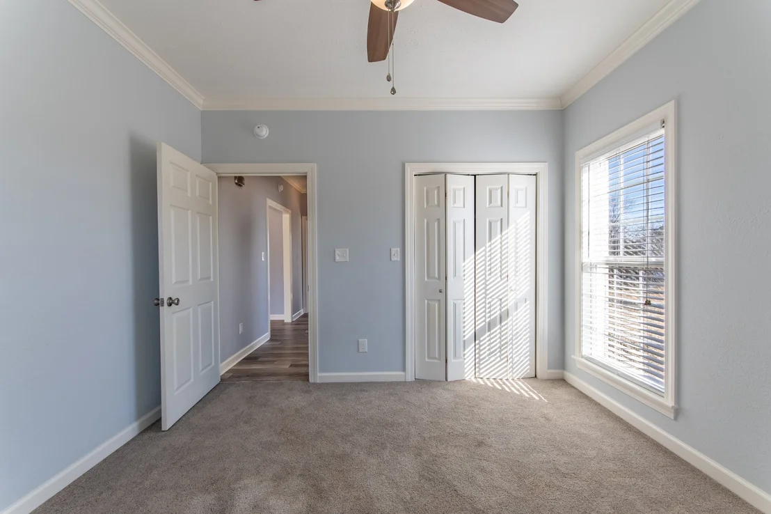 Photo of 320 Cobblestone Dr