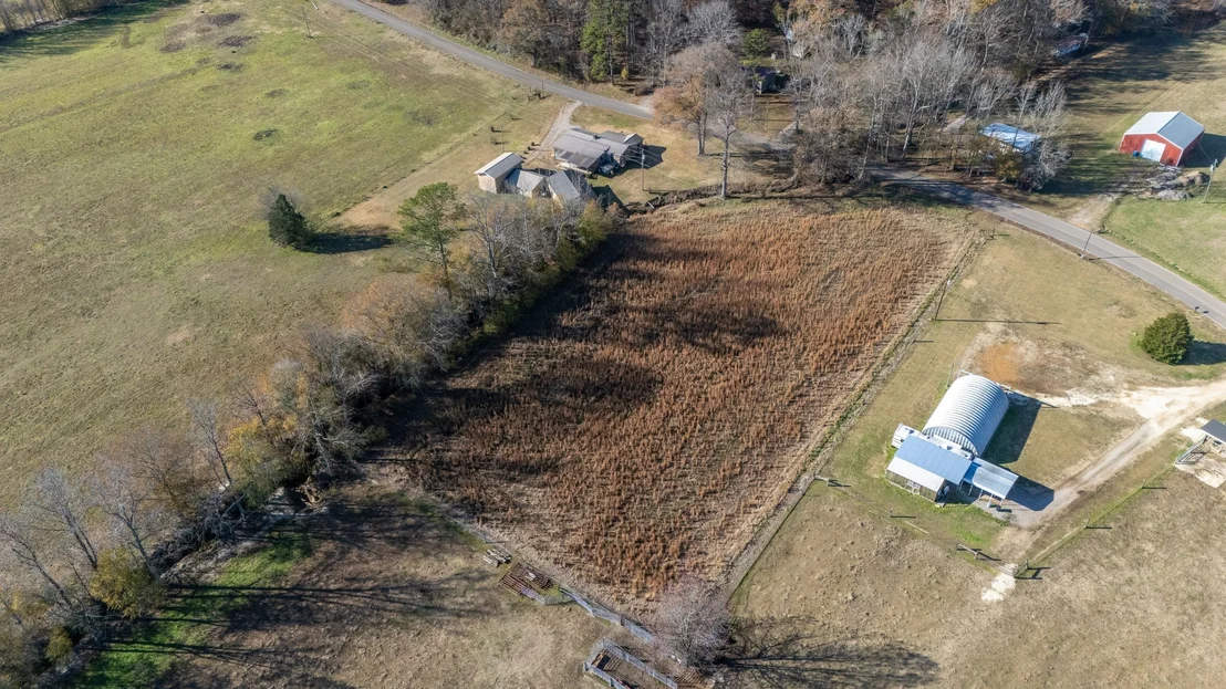 Photo of 605 Robinson Rd