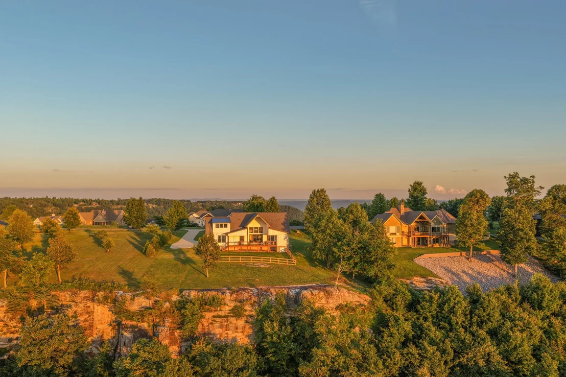 Photo of 925 Sunset Circle