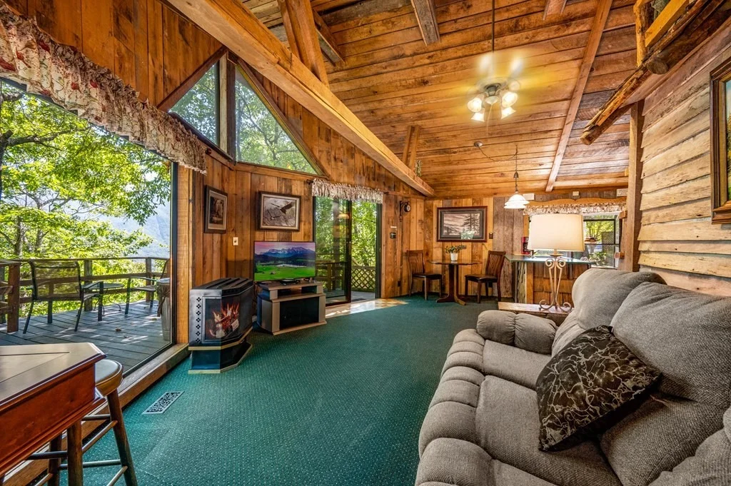Photo of 2928 Mockingbird Way
