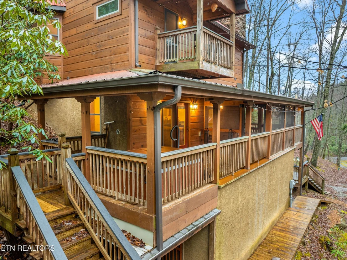 Photo of 3824 Bear Camp Way