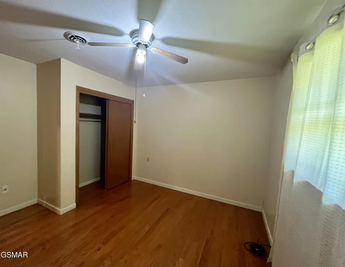 Photo of 827 Murphy Road