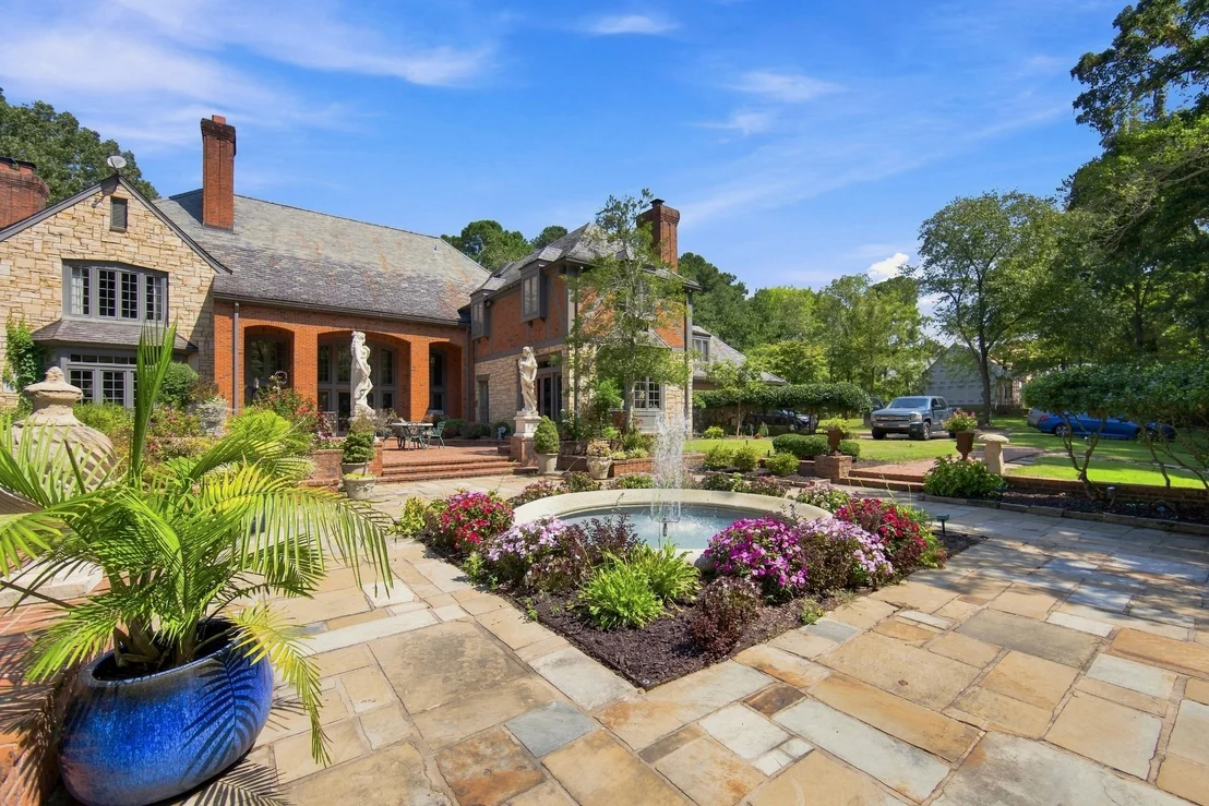 Photo of 18 Windwood Drive